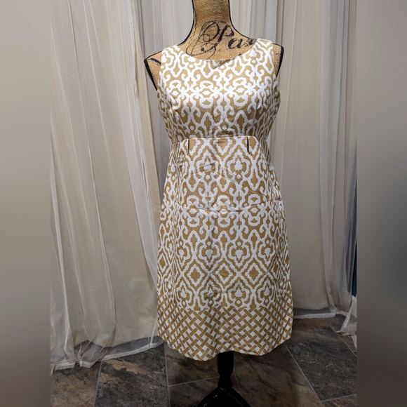 Jessica Howard Dresses & Skirts - Jessica Howard gold/cream dress